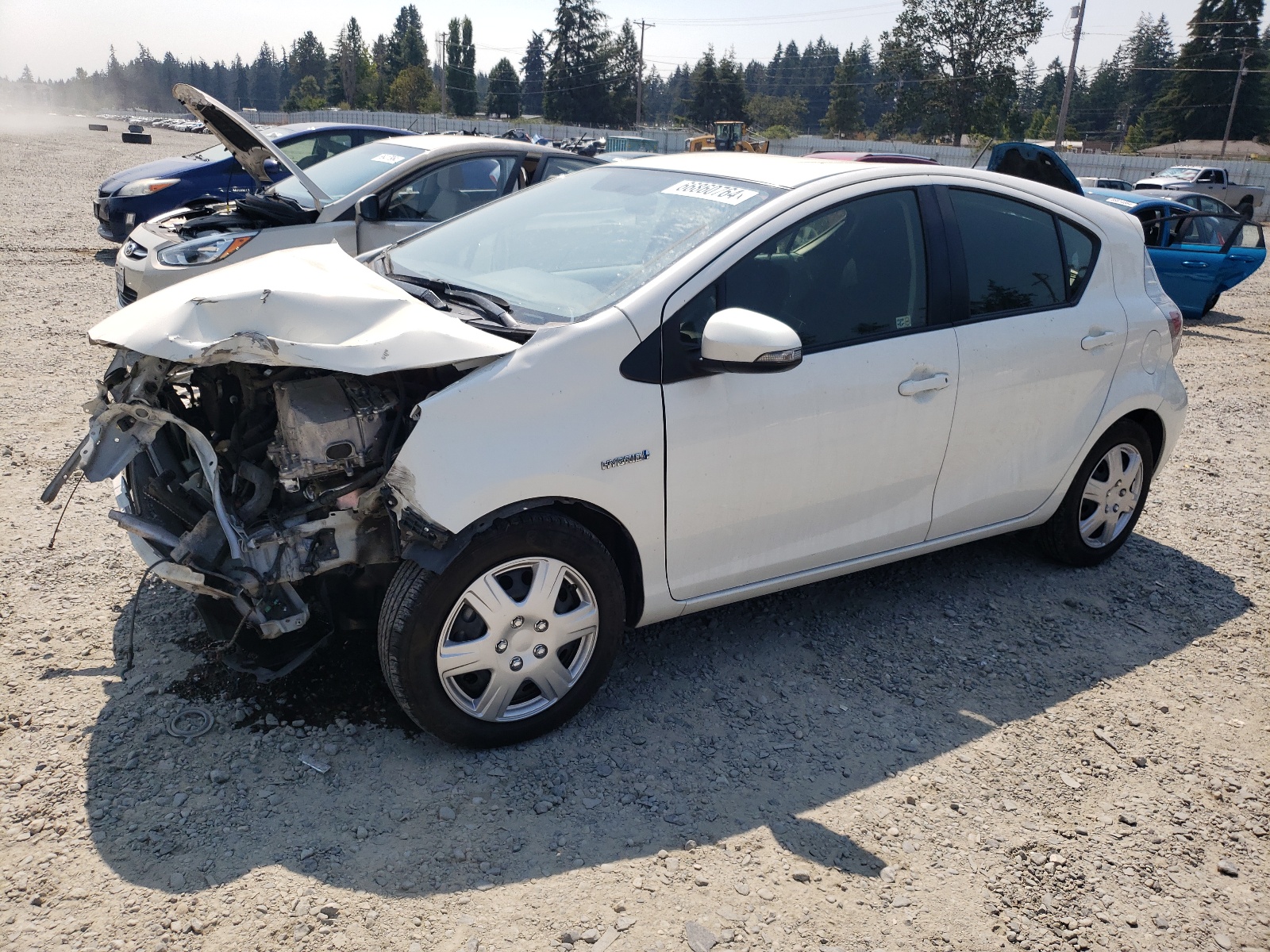 2014 Toyota Prius C vin: JTDKDTB34E1568601