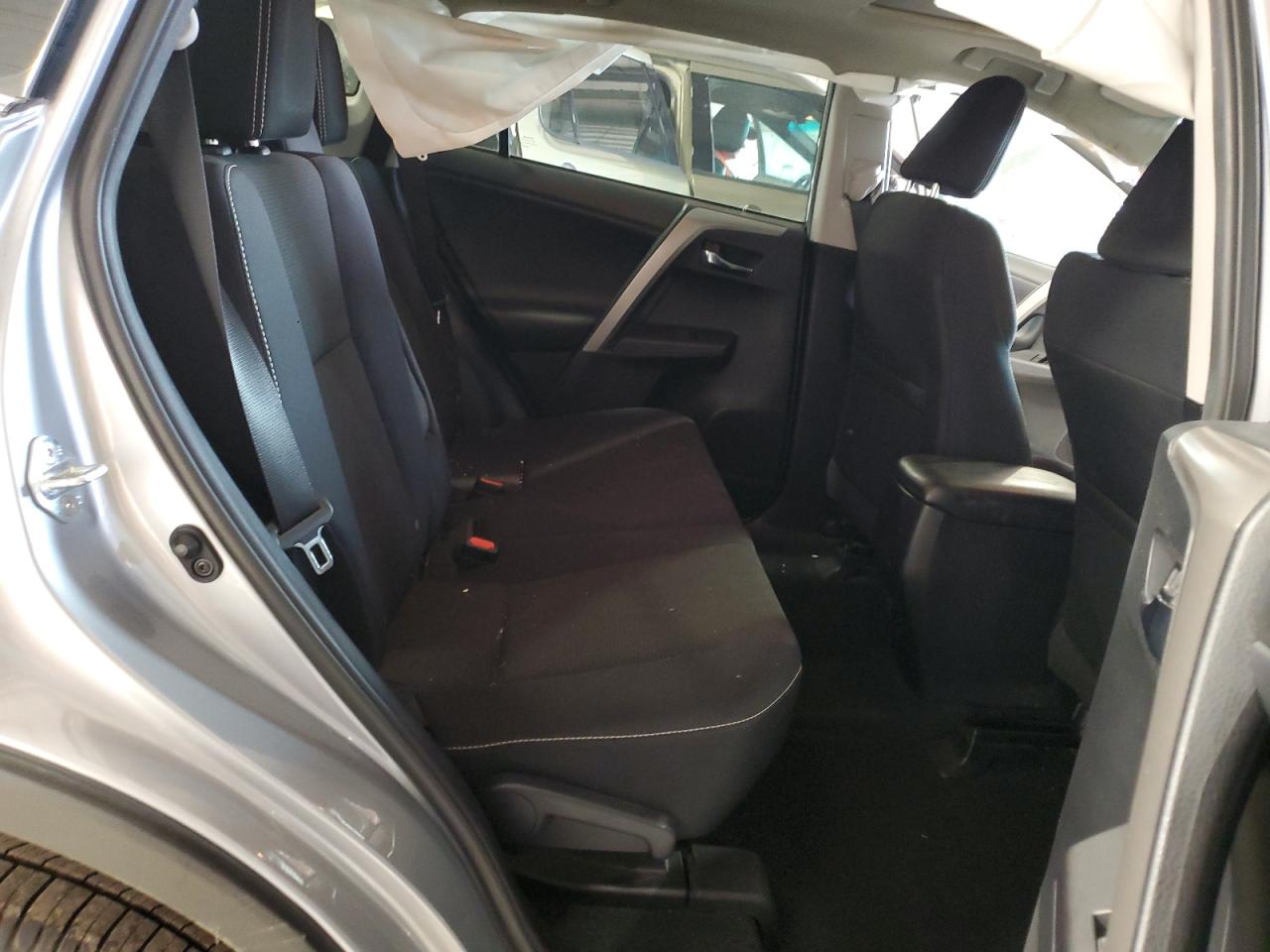 2017 Toyota Rav4 Xle VIN: 2T3RFREV1HW640773 Lot: 64700894