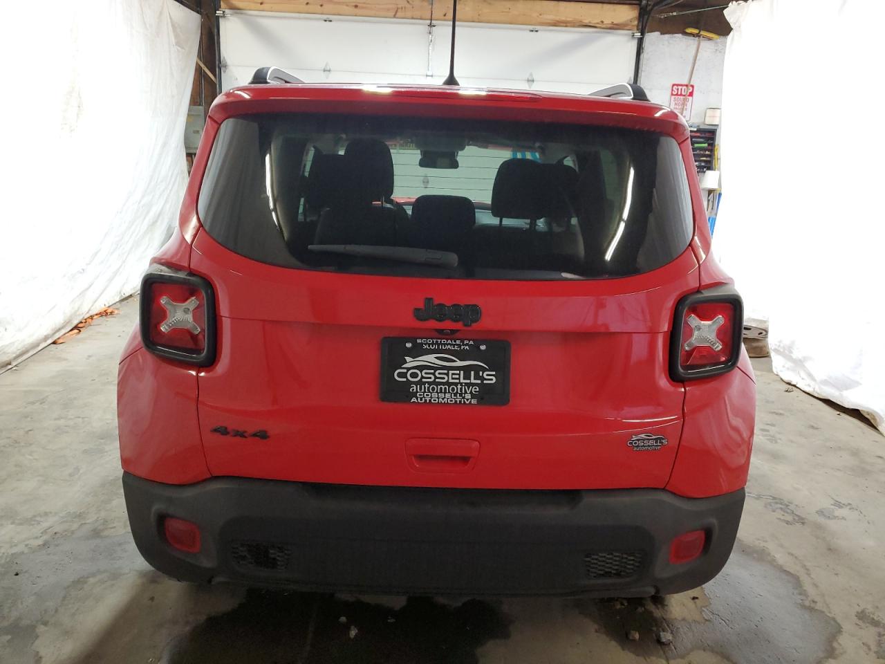 ZACNJBABXLP16015 2020 Jeep Renegade Sport