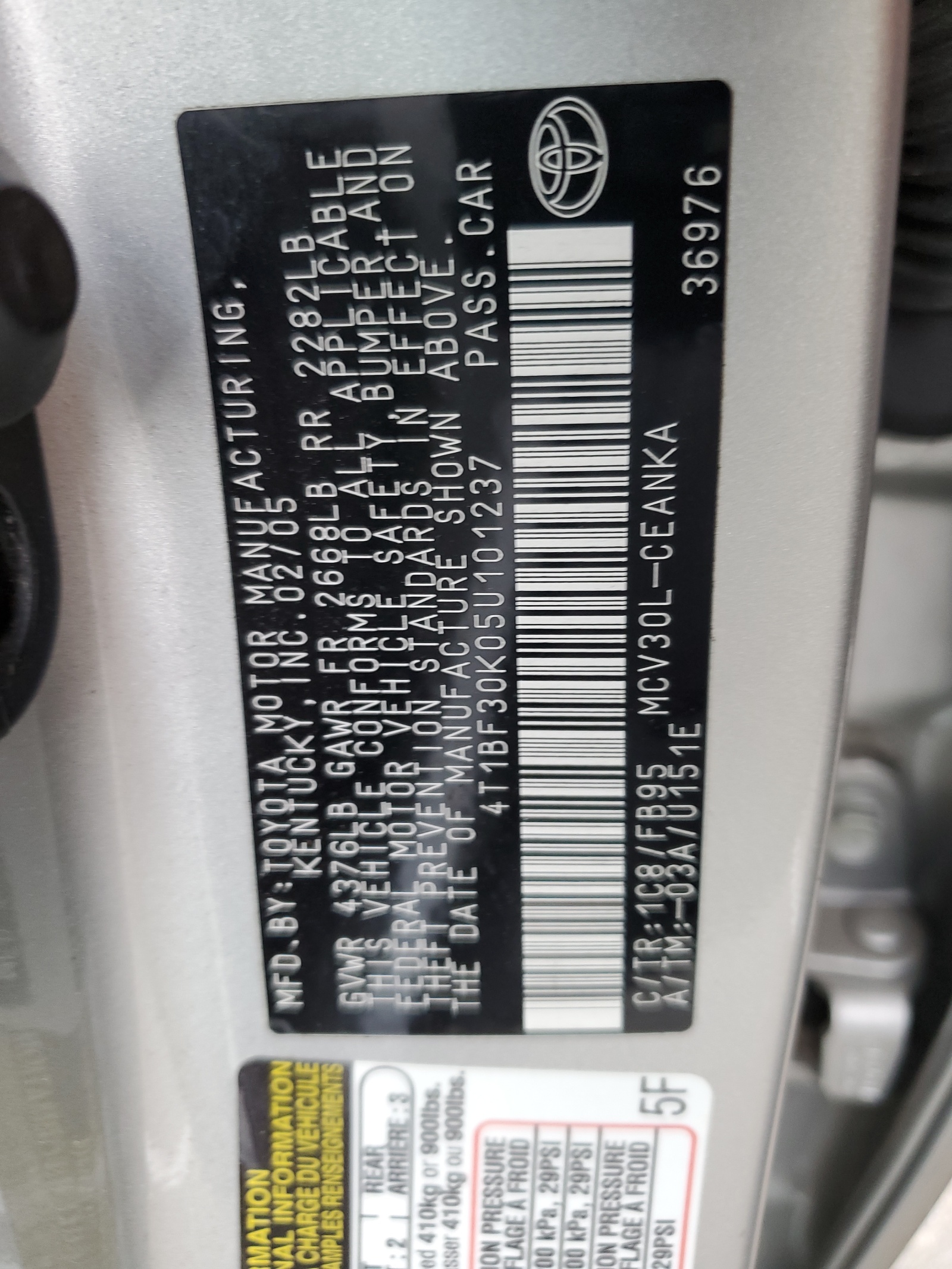 4T1BF30K05U101237 2005 Toyota Camry Le