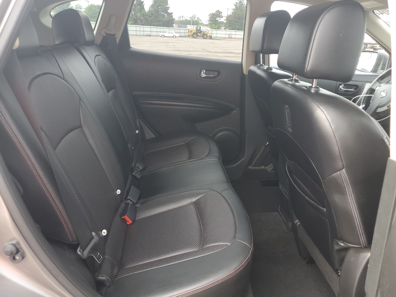 JN8AS5MV6BW690701 2011 Nissan Rogue S