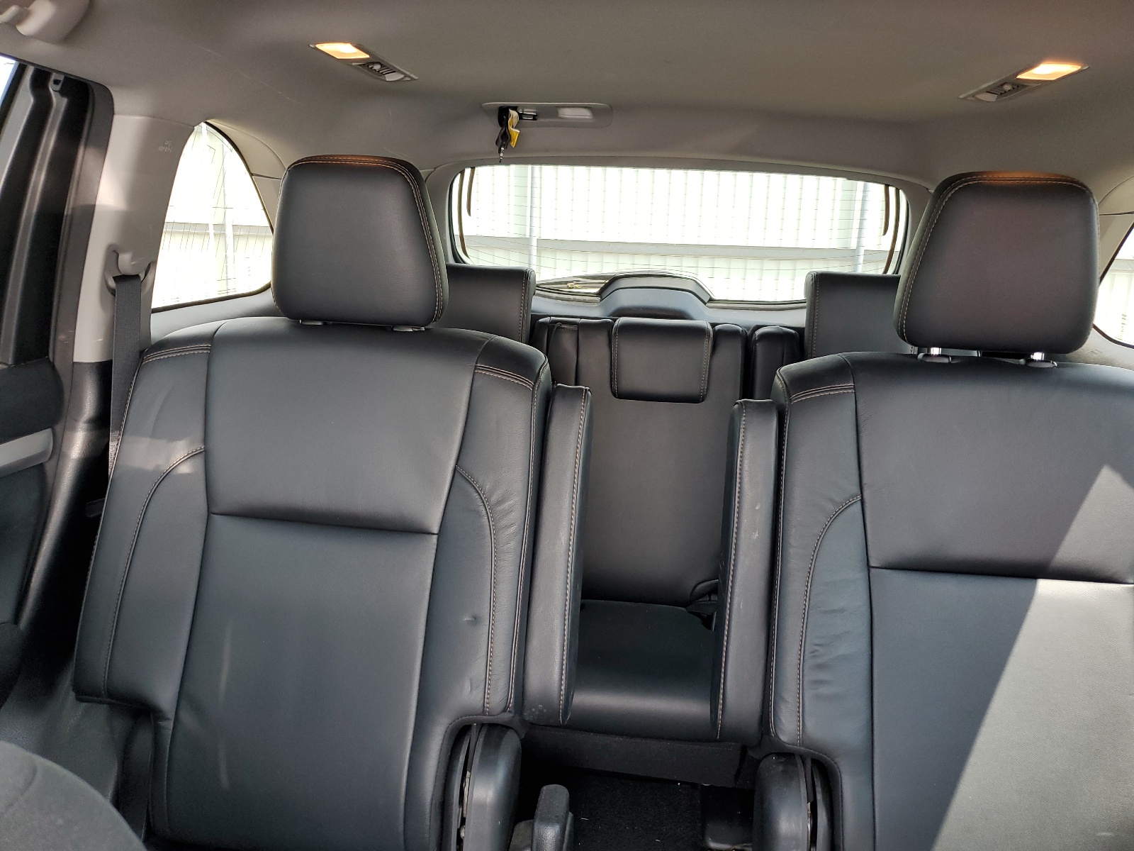 5TDJZRFH5JS534640 2018 Toyota Highlander Se