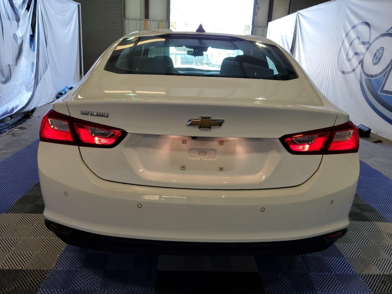 2022 Chevrolet Malibu - Image 6
