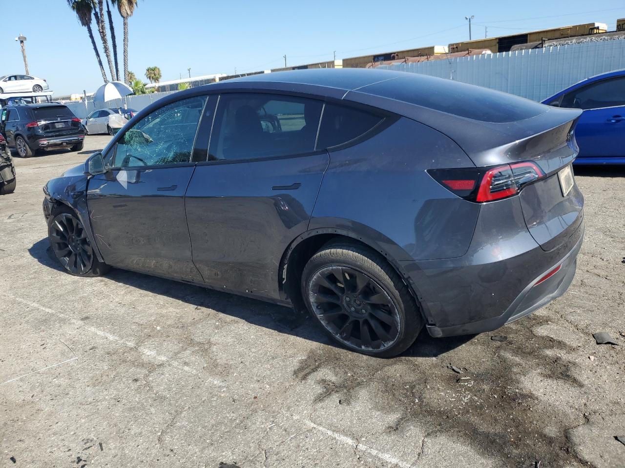 7SAYGDEE1PF918431 2023 TESLA MODEL Y - Image 2