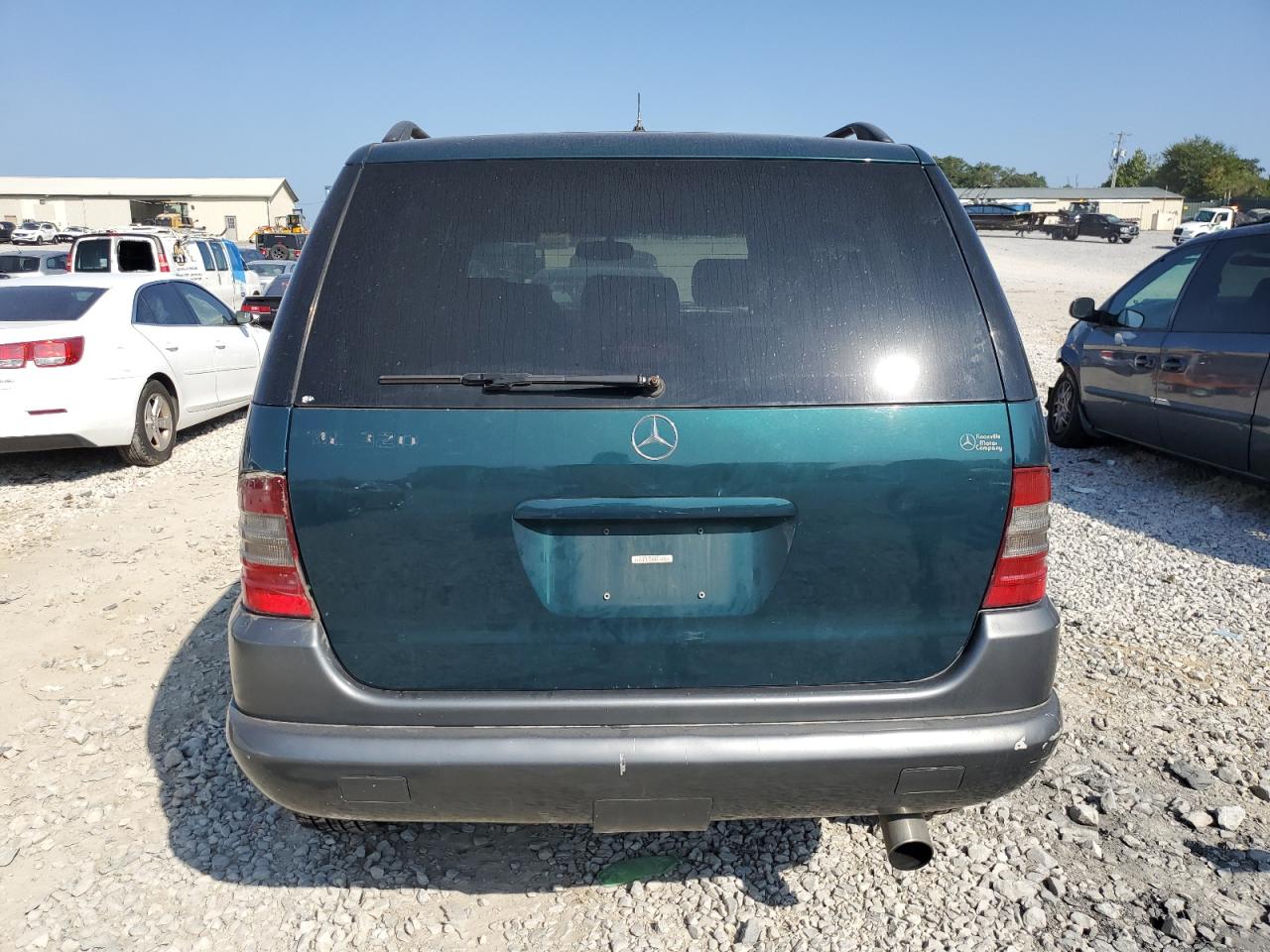 1998 Mercedes-Benz Ml 320 VIN: 4JGAB54E5WA051123 Lot: 68814564