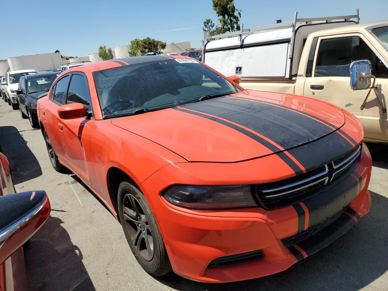 VIN 2C3CDXBG8HH666832 2017 DODGE CHARGER no.4