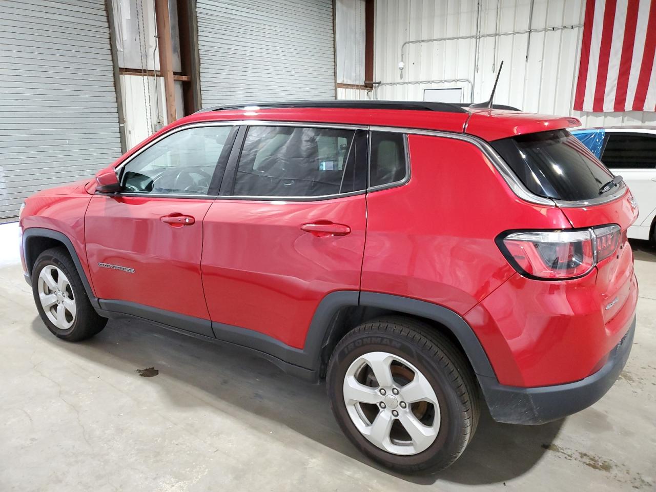 3C4NJDBB7LT117543 2020 JEEP COMPASS - Image 2