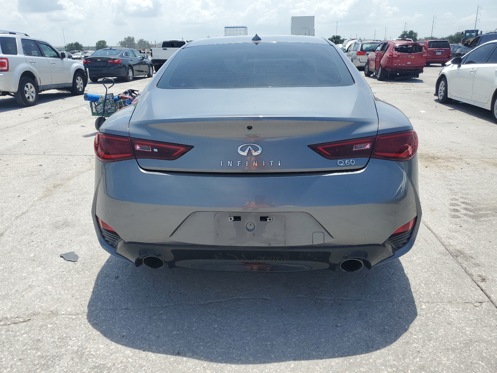 JN1CV7EK7JM200498 2018 Infiniti Q60 Pure