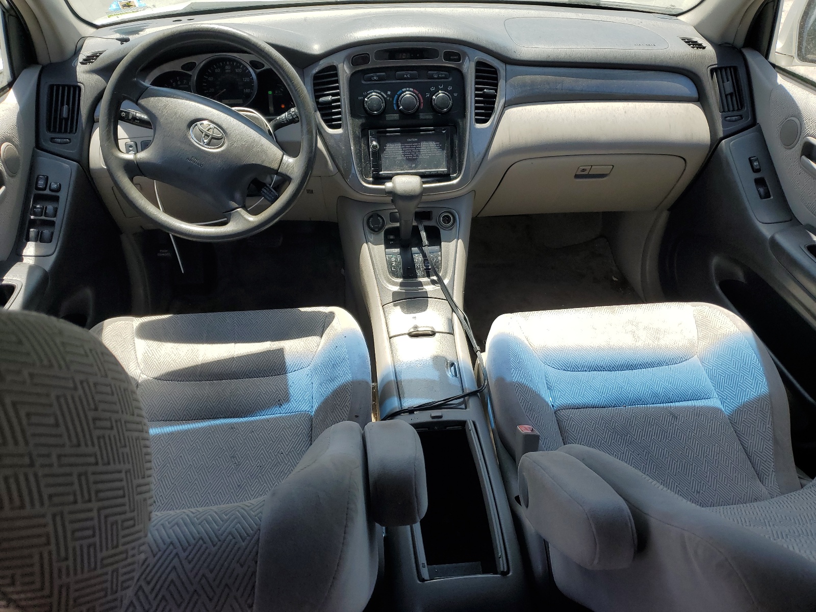 JTEHF21A520090927 2002 Toyota Highlander Limited