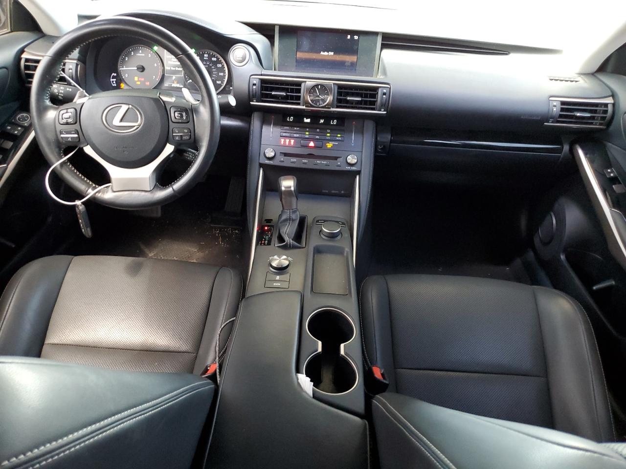 JTHBA1D23K5090031 2019 Lexus Is 300