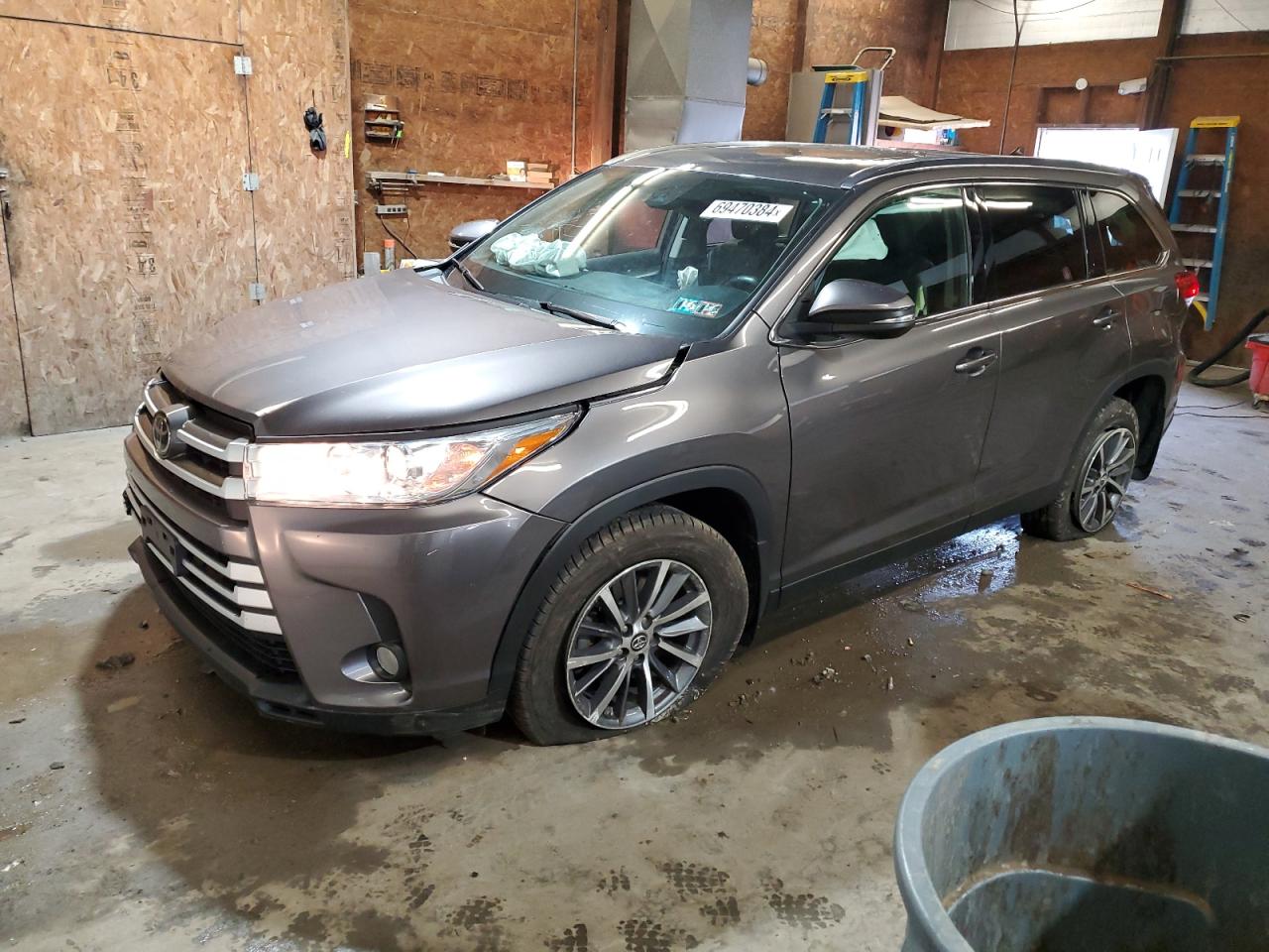 5TDJZRFH2KS614866 2019 TOYOTA HIGHLANDER - Image 1