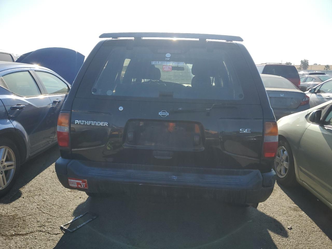 1998 Nissan Pathfinder Le VIN: JN8AR05Y3WW282315 Lot: 65944504