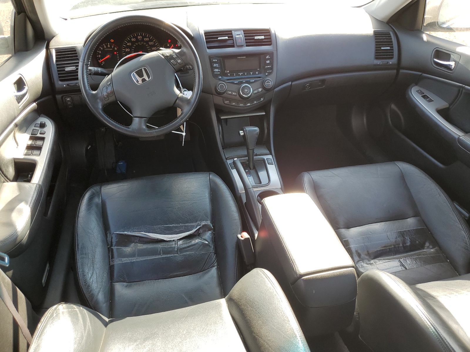 JHMCM56844C033484 2004 Honda Accord Ex