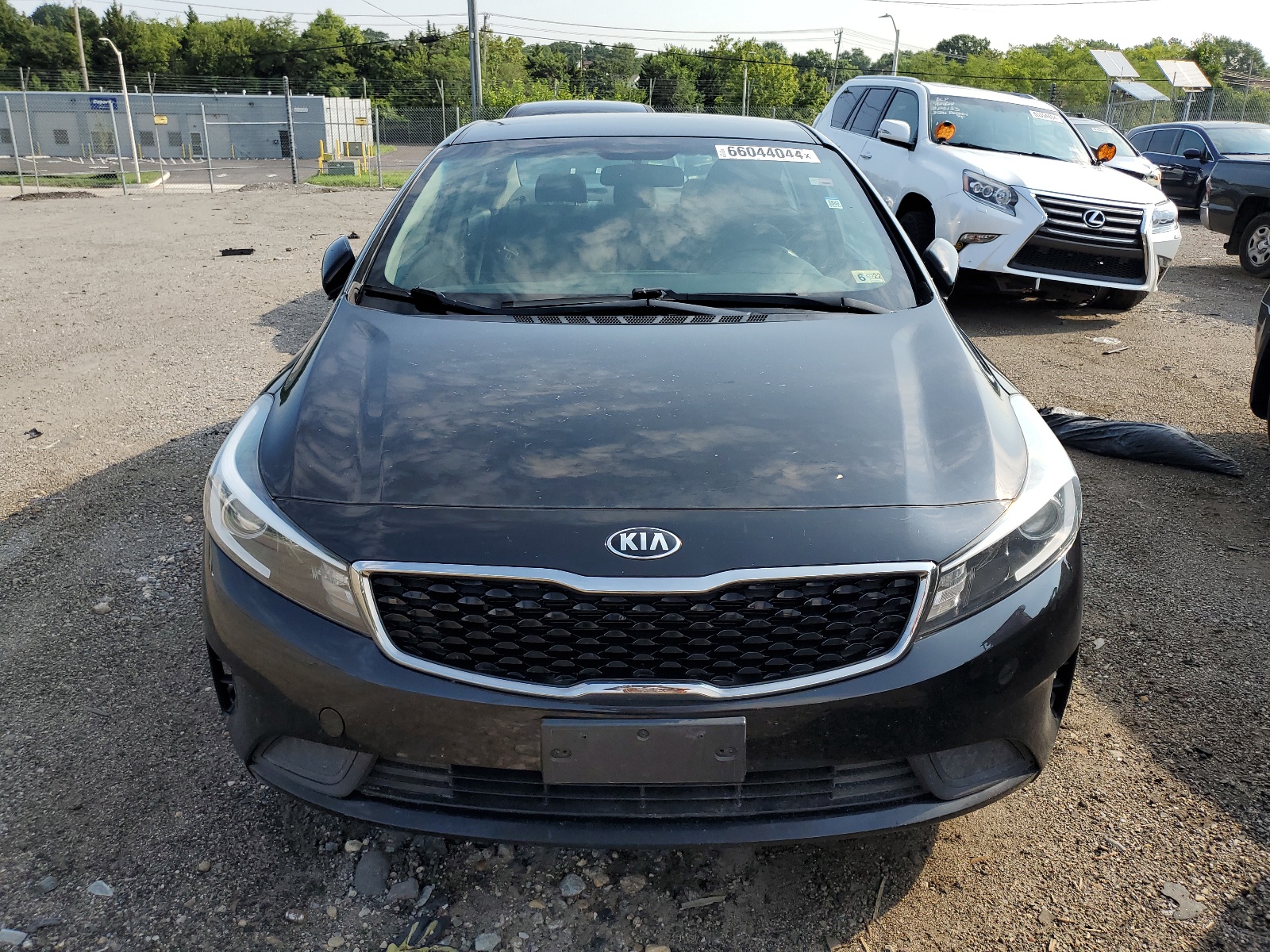 2017 Kia Forte Lx vin: 3KPFK4A75HE118037