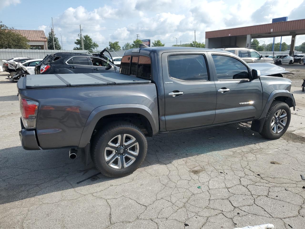 3TMGZ5ANXGM011381 2016 Toyota Tacoma Double Cab