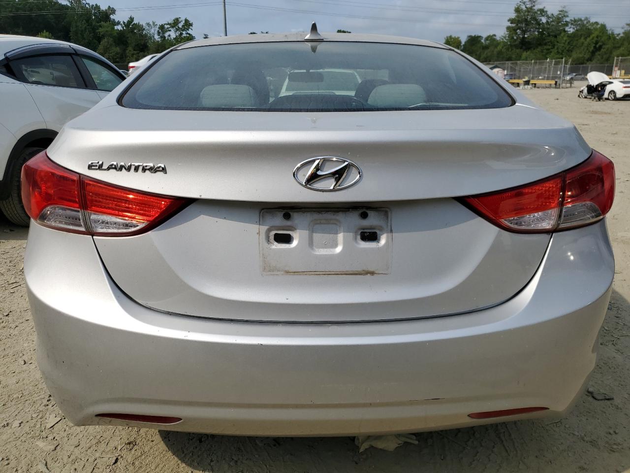 2011 Hyundai Elantra Gls VIN: KMHDH4AE5BU152438 Lot: 65779194