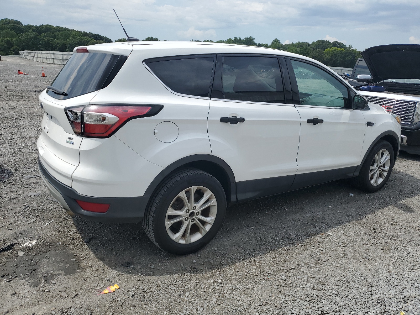 2017 Ford Escape Se vin: 1FMCU9GD7HUB90166