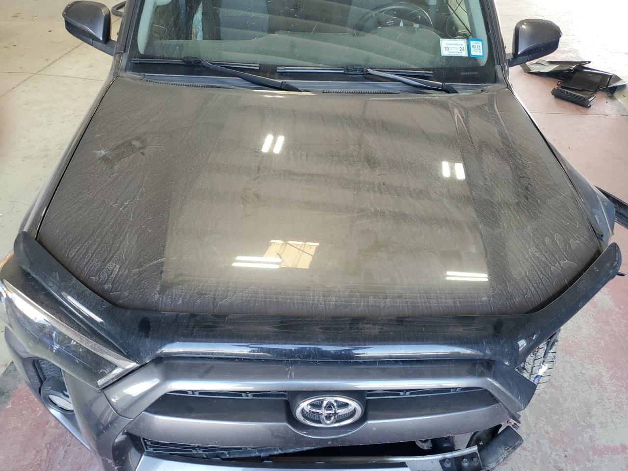 JTEBU5JR7J5598806 2018 Toyota 4Runner Sr5/Sr5 Premium