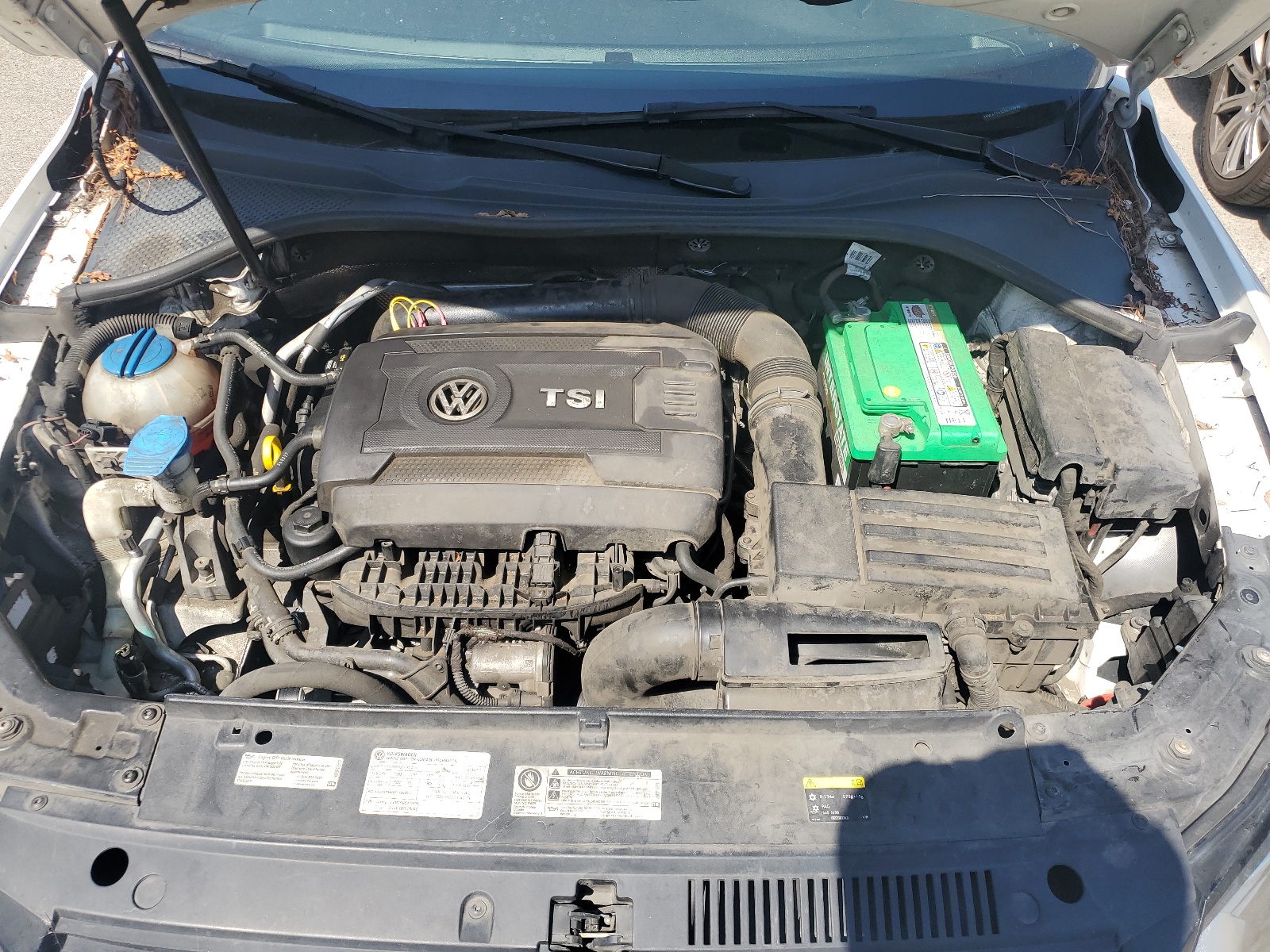 2014 Volkswagen Passat S vin: 1VWAT7A32EC102979