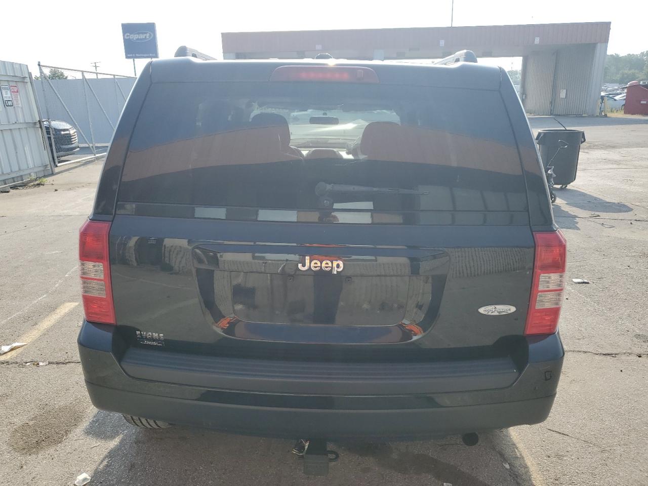 1C4NJPFA5FD157682 2015 Jeep Patriot Latitude