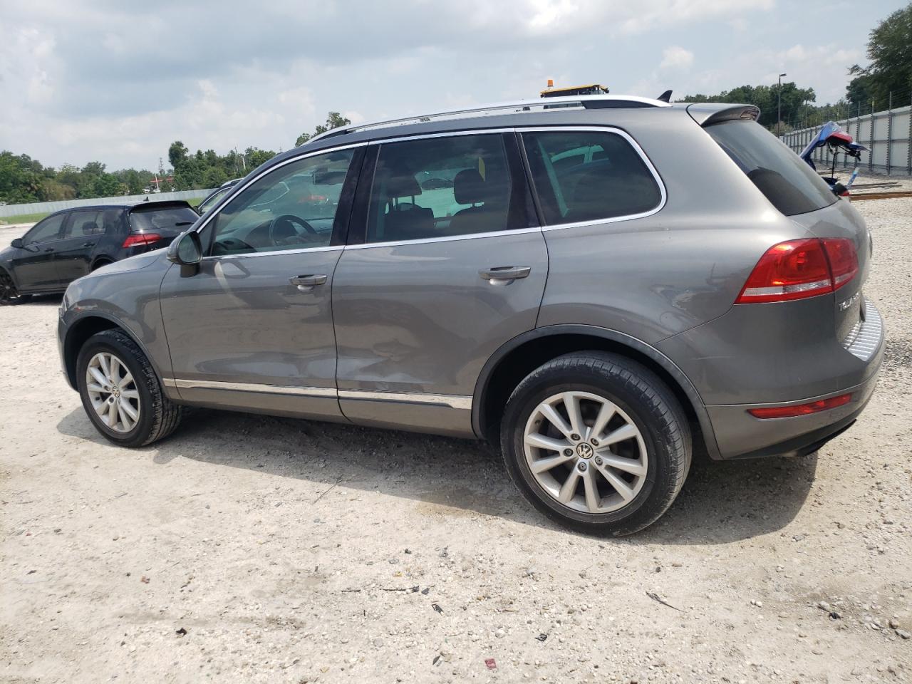 2014 Volkswagen Touareg V6 VIN: WVGEF9BP0ED005505 Lot: 66588974