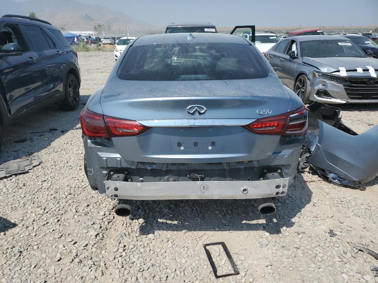 JN1EV7AP1JM353341 2018 Infiniti Q50 Luxe