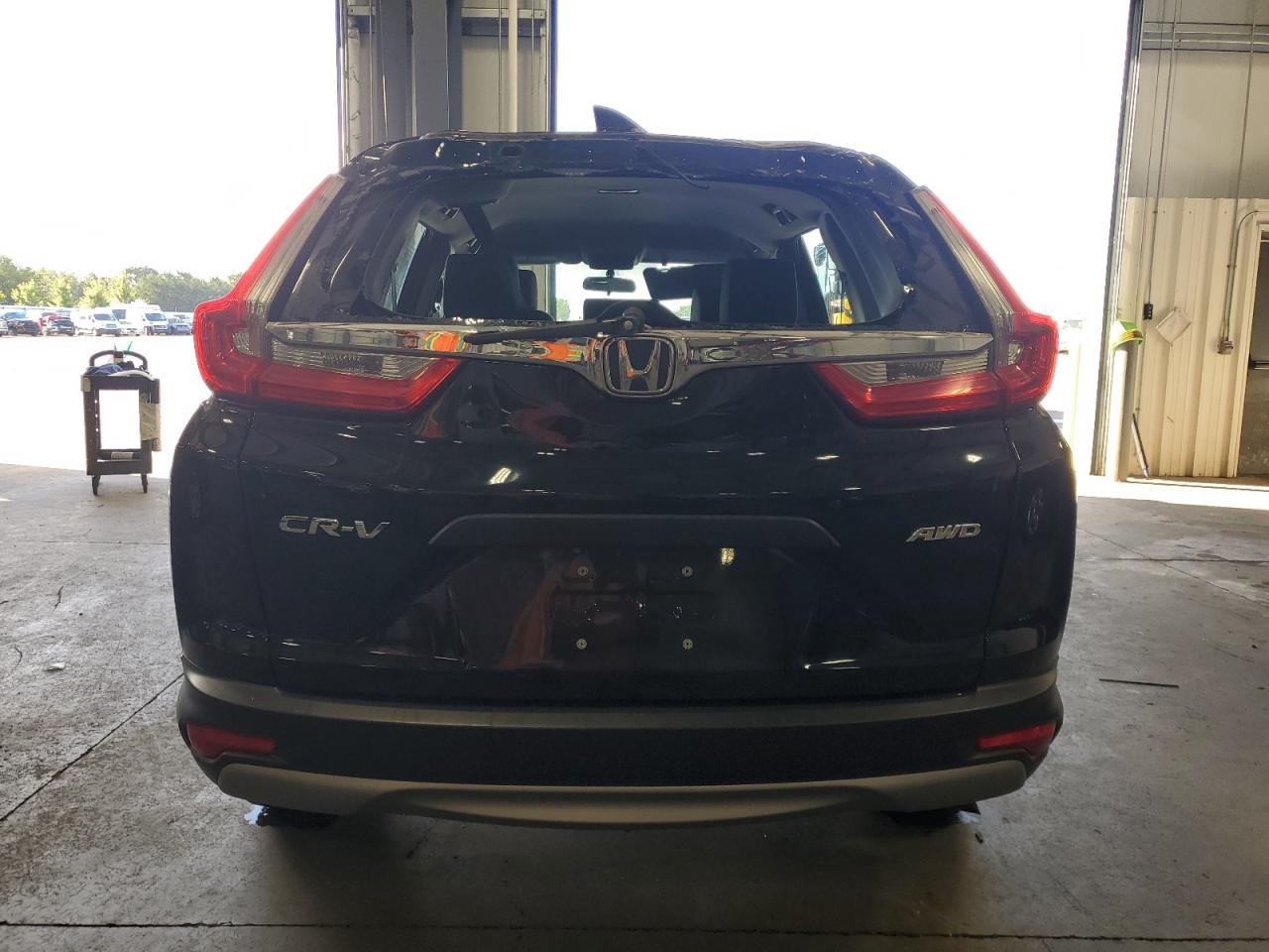 2HKRW6H35HH216318 2017 Honda Cr-V Lx