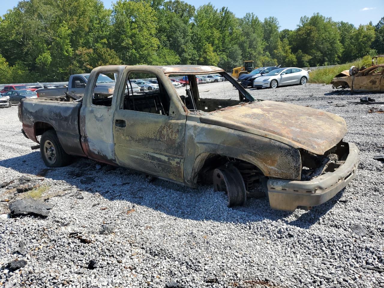 2004 Chevrolet Silverado - Image 4