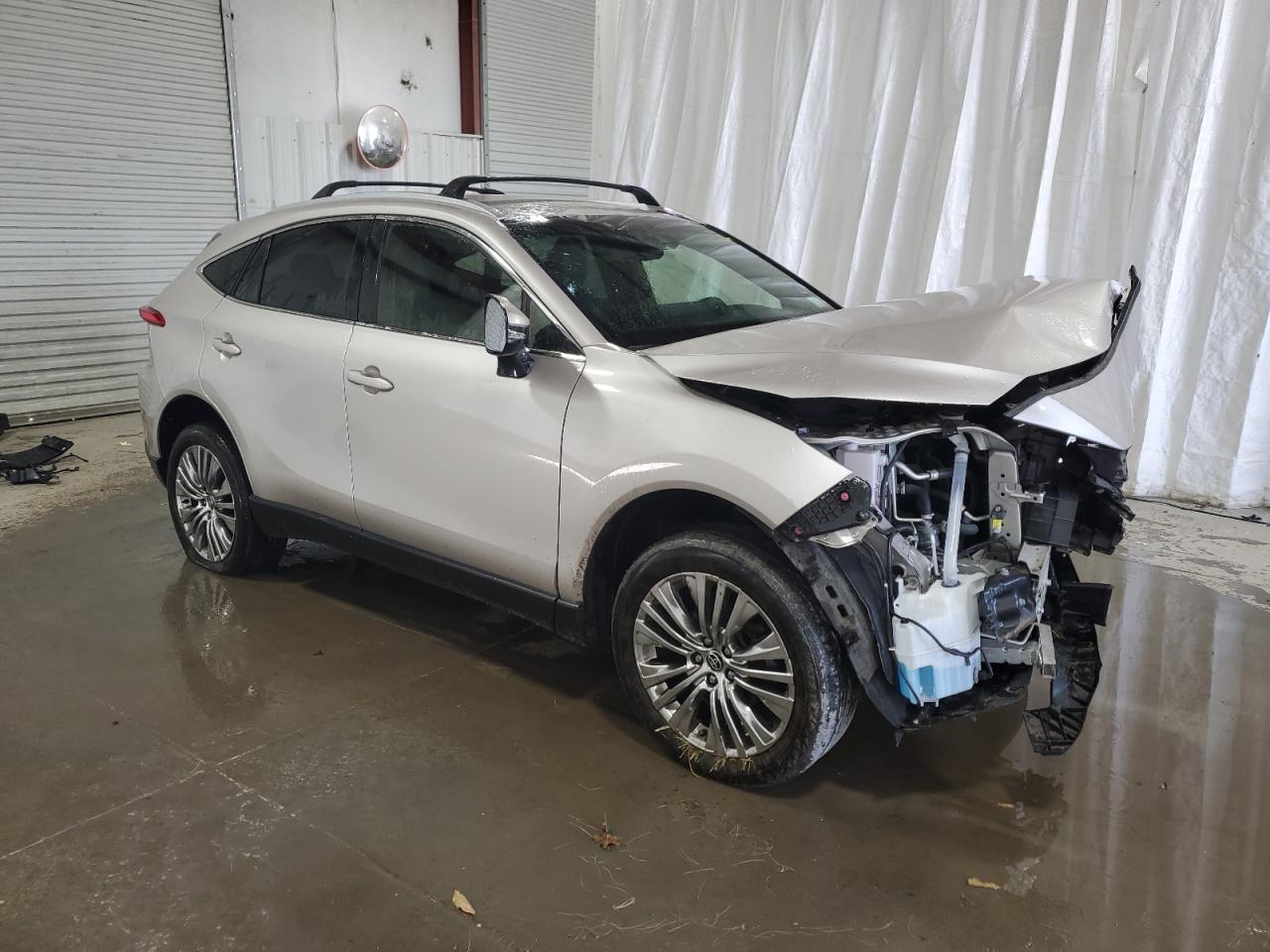 JTEAAAAH2NJ107110 2022 Toyota Venza Le 2022 Toyota Venza Le VIN: JTEAAAAH2NJ107110 Lot: 66568424