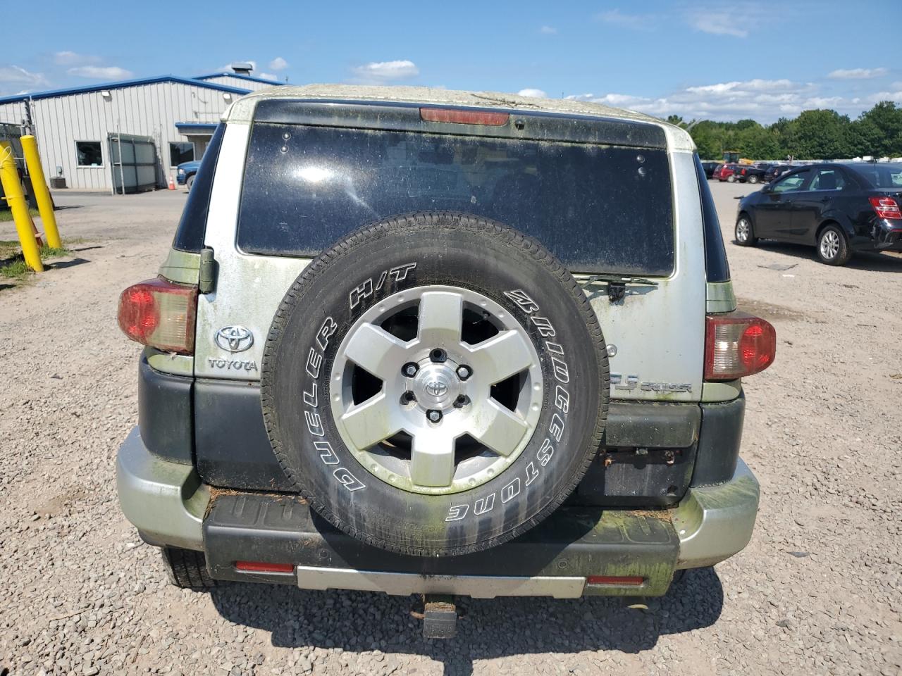 2007 Toyota Fj Cruiser VIN: JTEBU11F670075734 Lot: 69674804