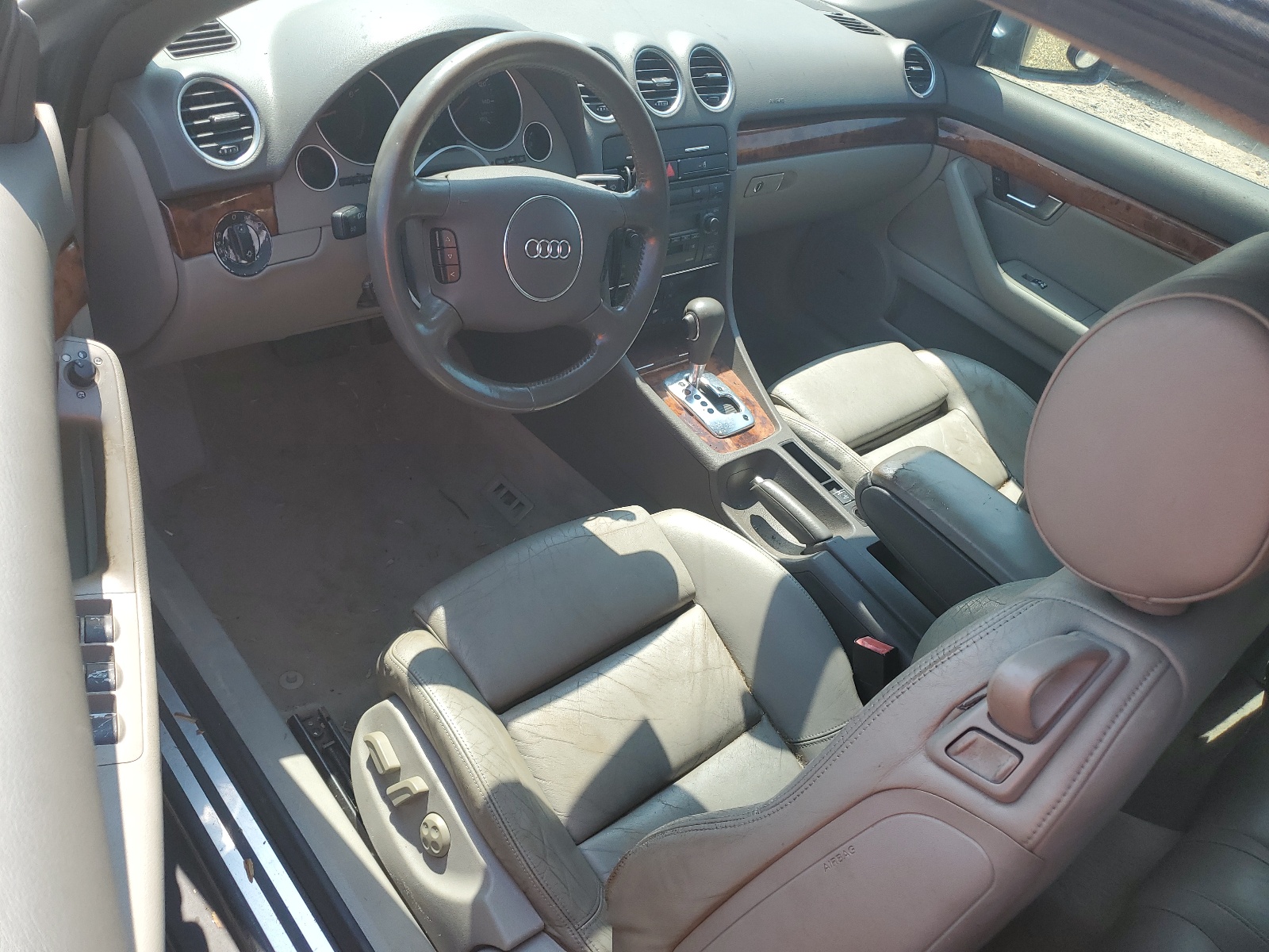 WAUAT48HX3K016290 2003 Audi A4 3.0 Cabriolet