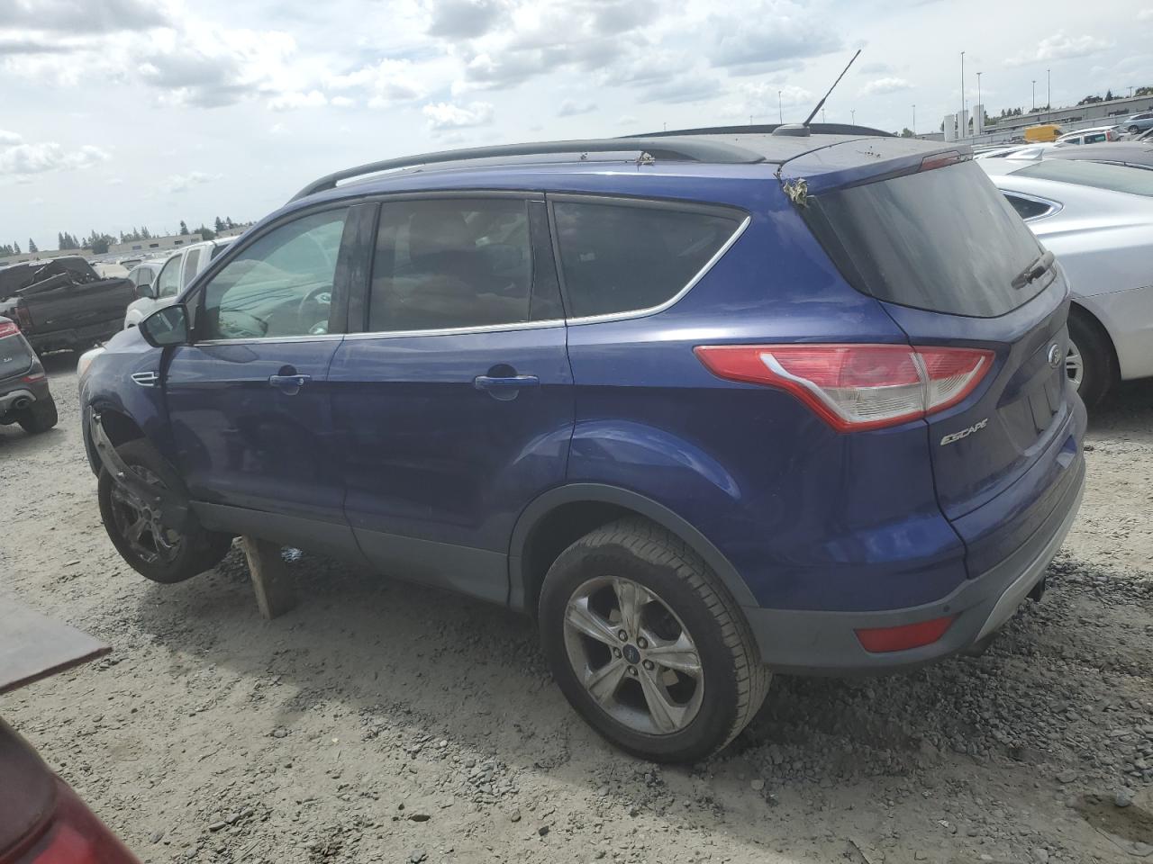 1FMCU0G91GUB61042 2016 FORD ESCAPE - Image 2