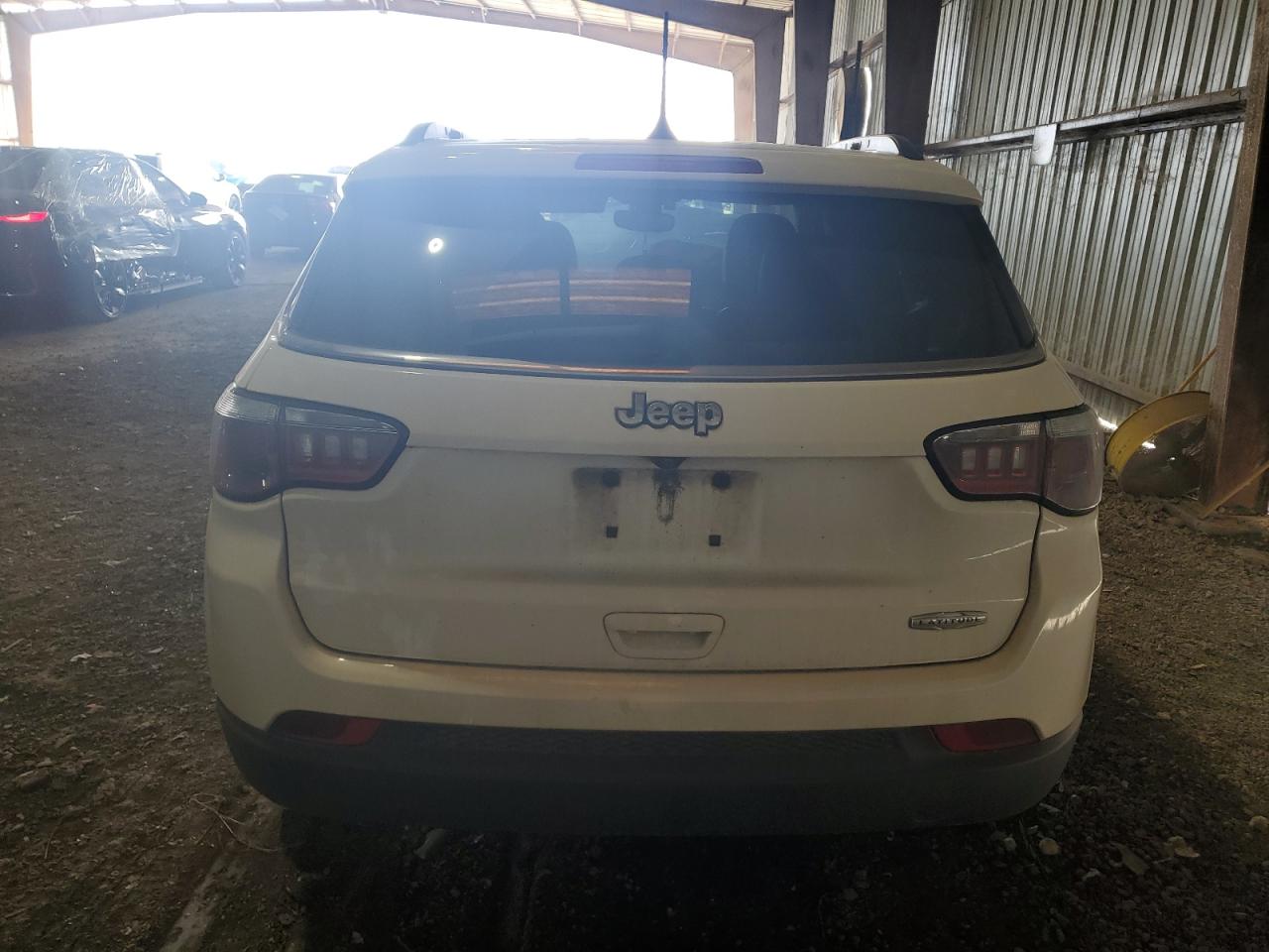 3C4NJCBB9KT843946 2019 Jeep Compass Latitude