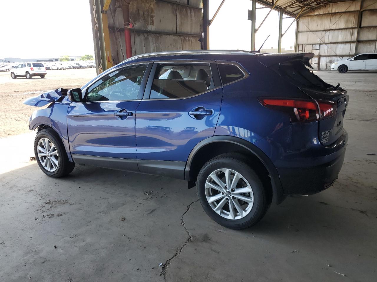 JN1BJ1CP7KW242596 2019 NISSAN ROGUE - Image 2