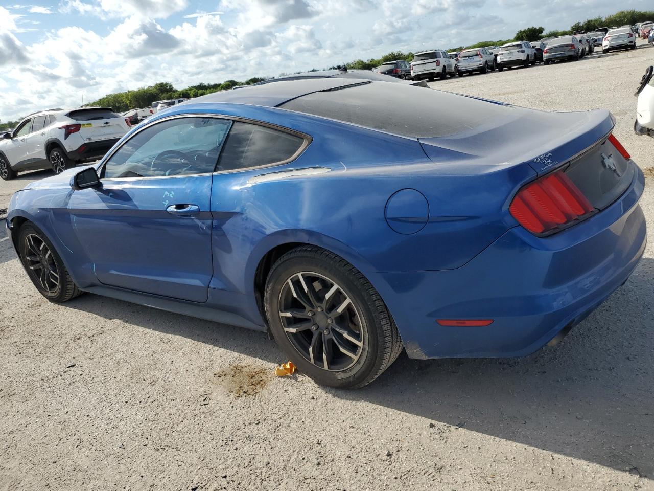 1FA6P8AM5H5322952 2017 FORD MUSTANG - Image 2