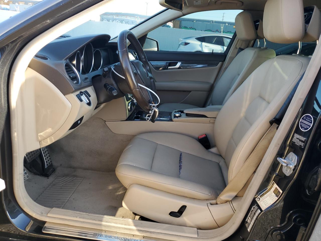 2012 Mercedes-Benz C 250 VIN: WDDGF4HB0CA643298 Lot: 66896624