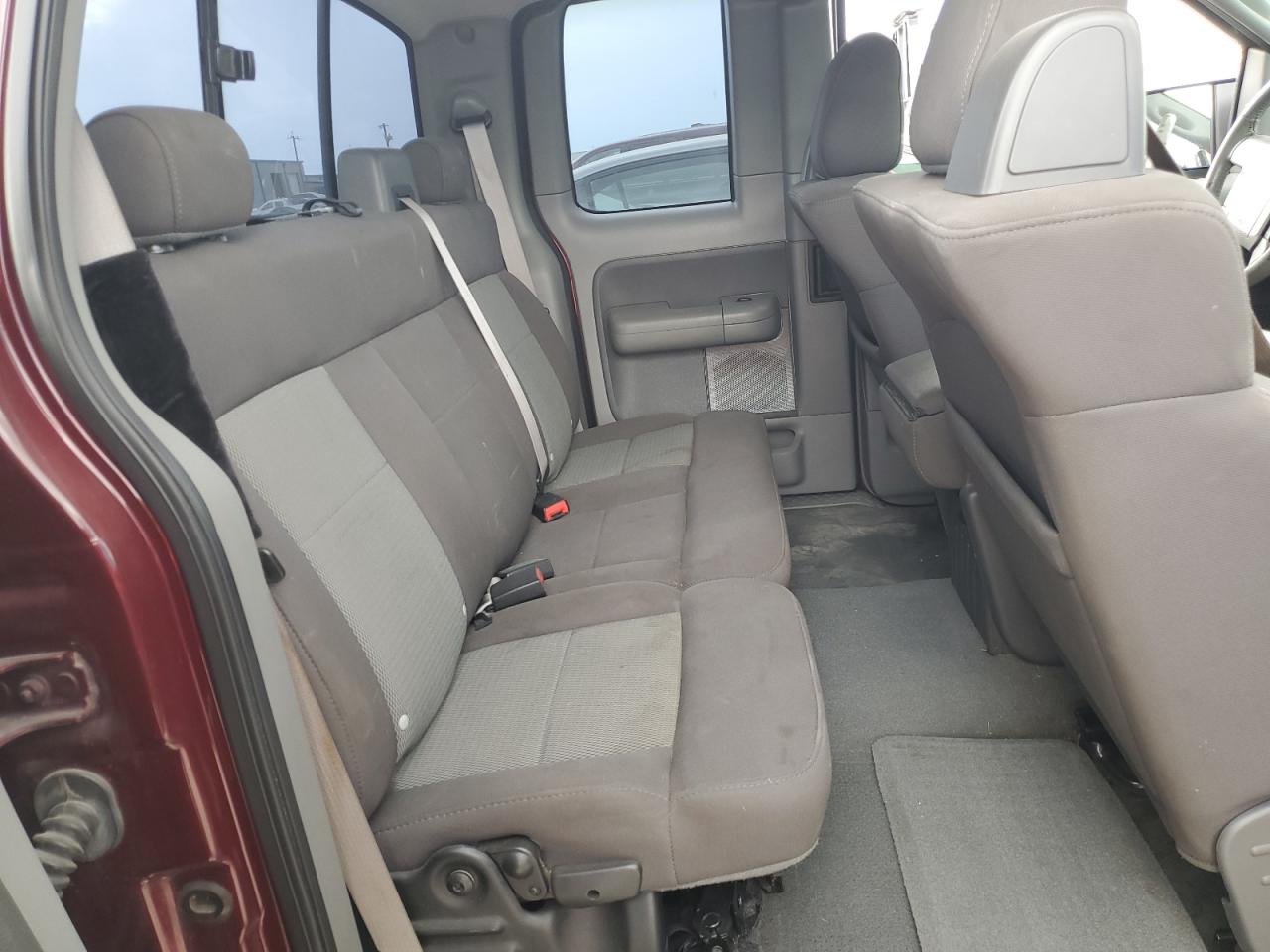 2006 Ford F-150 - Image 10