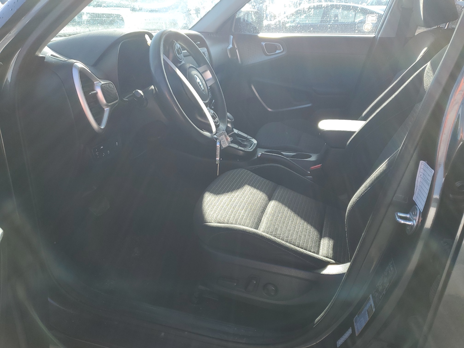 KNDJ23AUXM7782967 2021 Kia Soul Lx