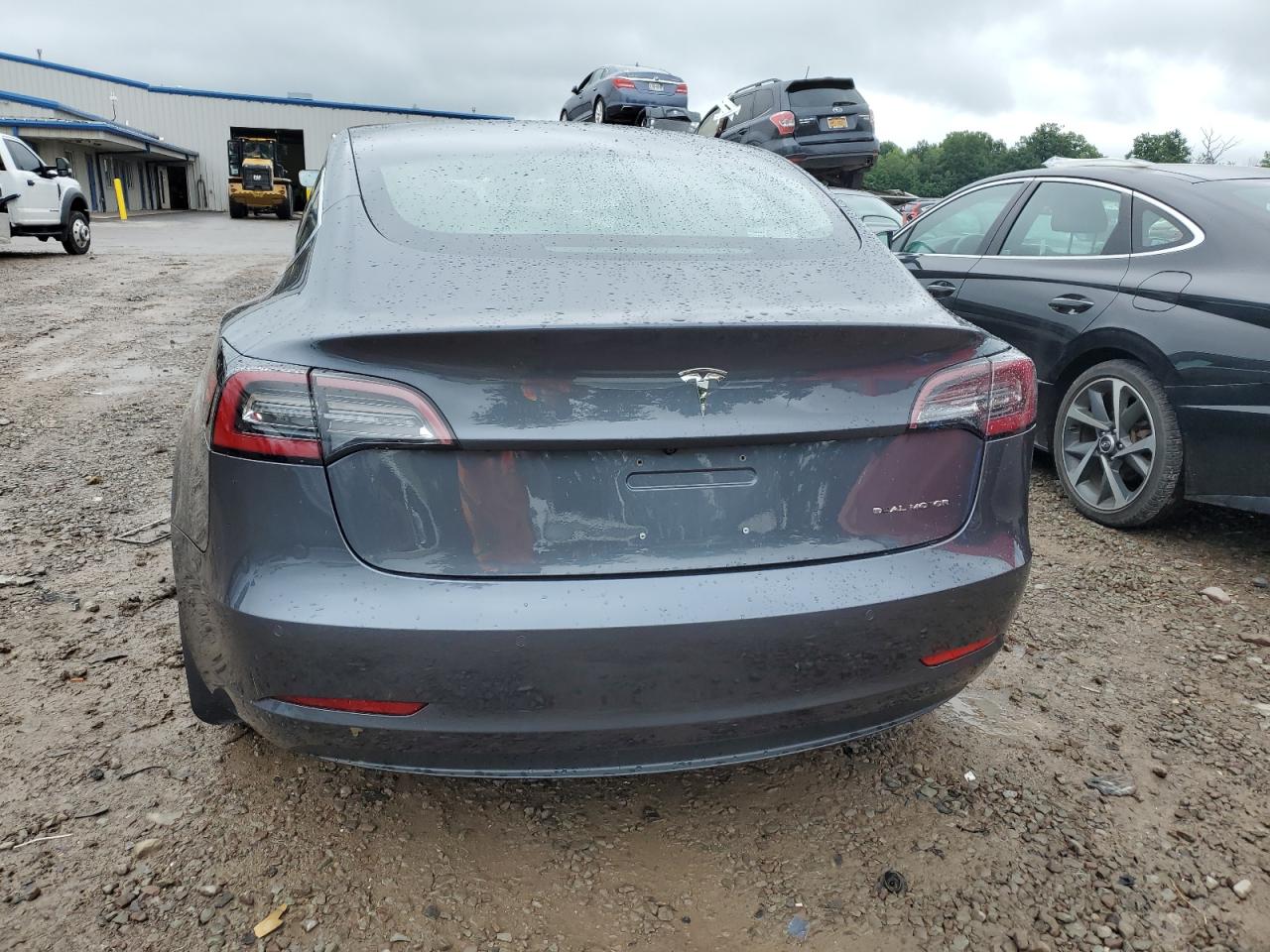 2018 Tesla Model 3 VIN: 5YJ3E1EB8JF064076 Lot: 66190144