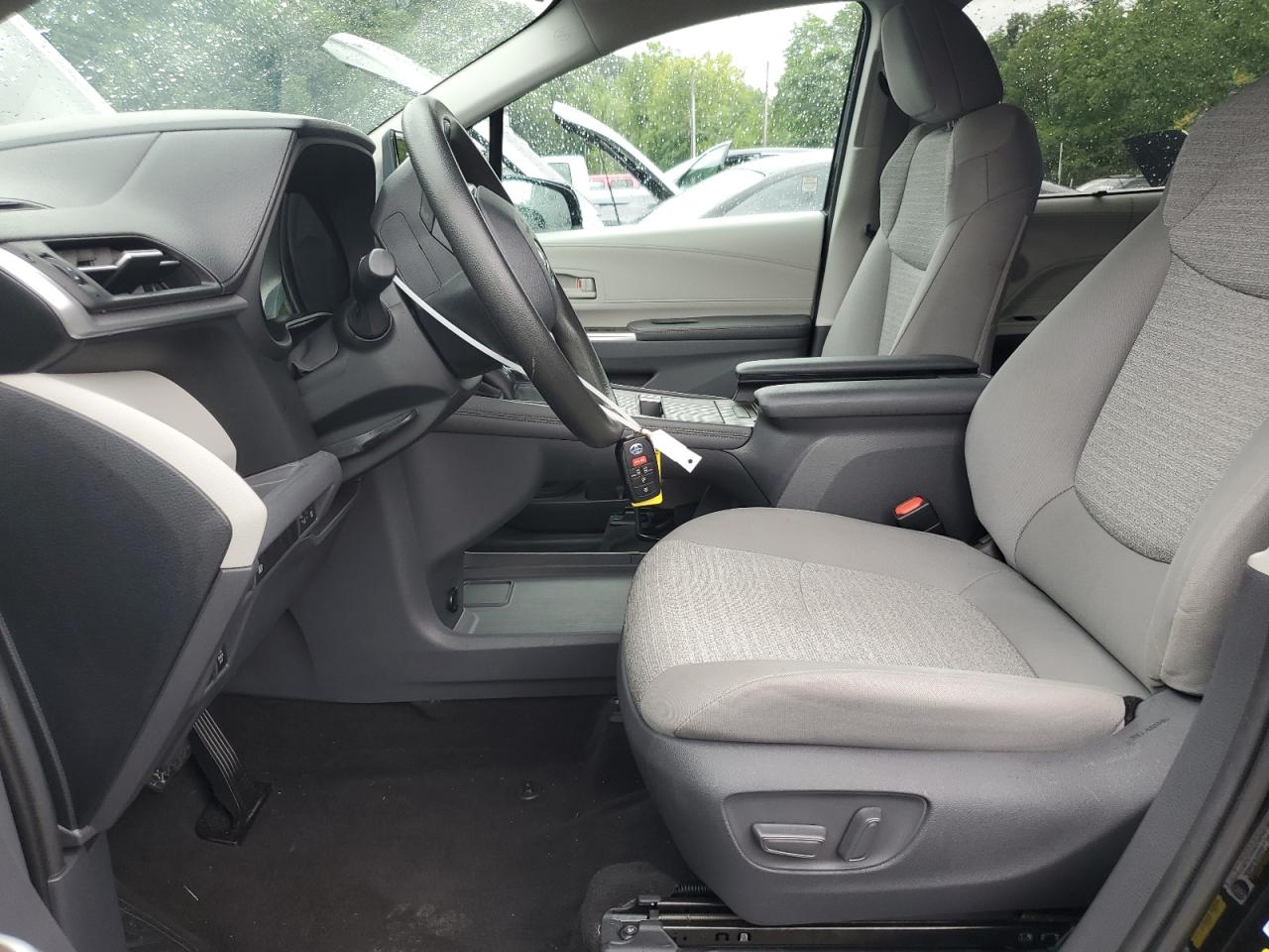 2021 Toyota Sienna Le VIN: 5TDKSKFC2MS002710 Lot: 66732664