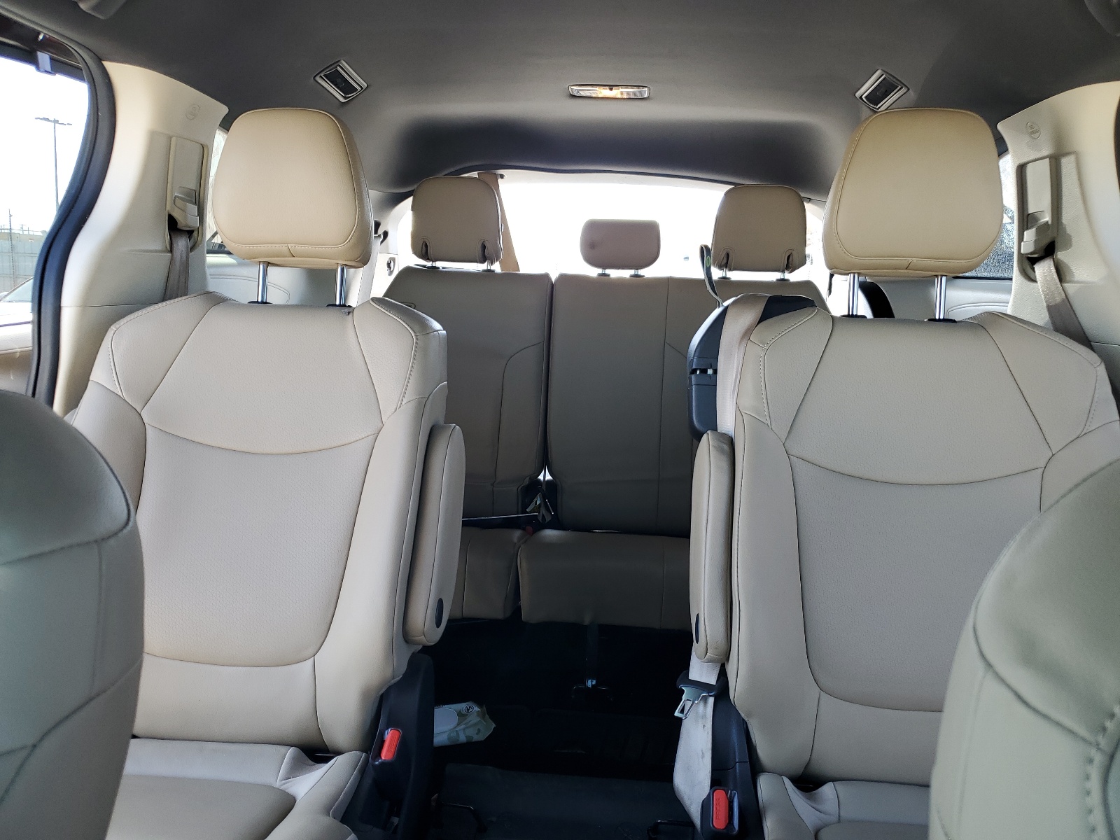 5TDYRKEC2MS070772 2021 Toyota Sienna Xle