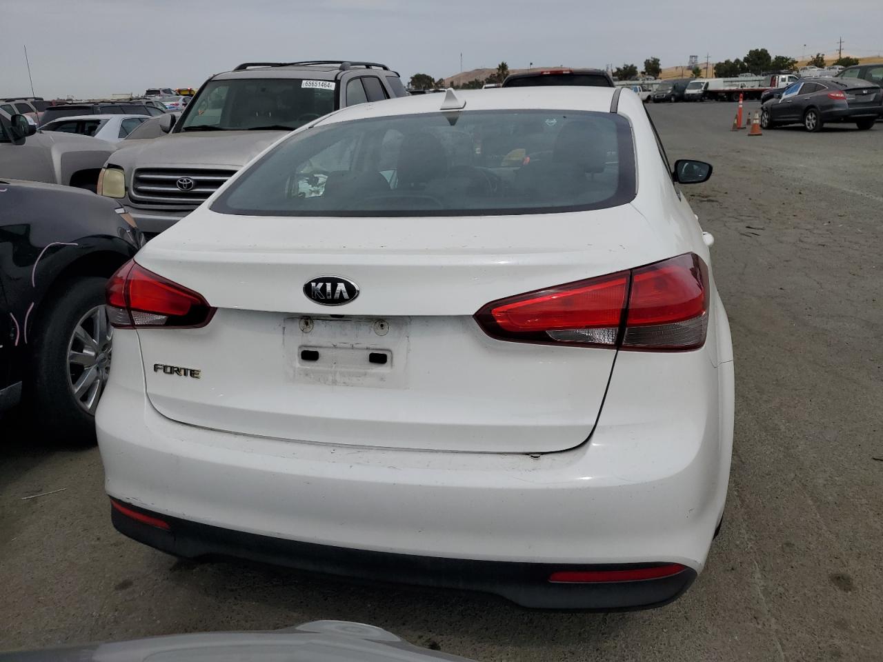 2018 Kia Forte Lx VIN: 3KPFL4A72JE223878 Lot: 65868274