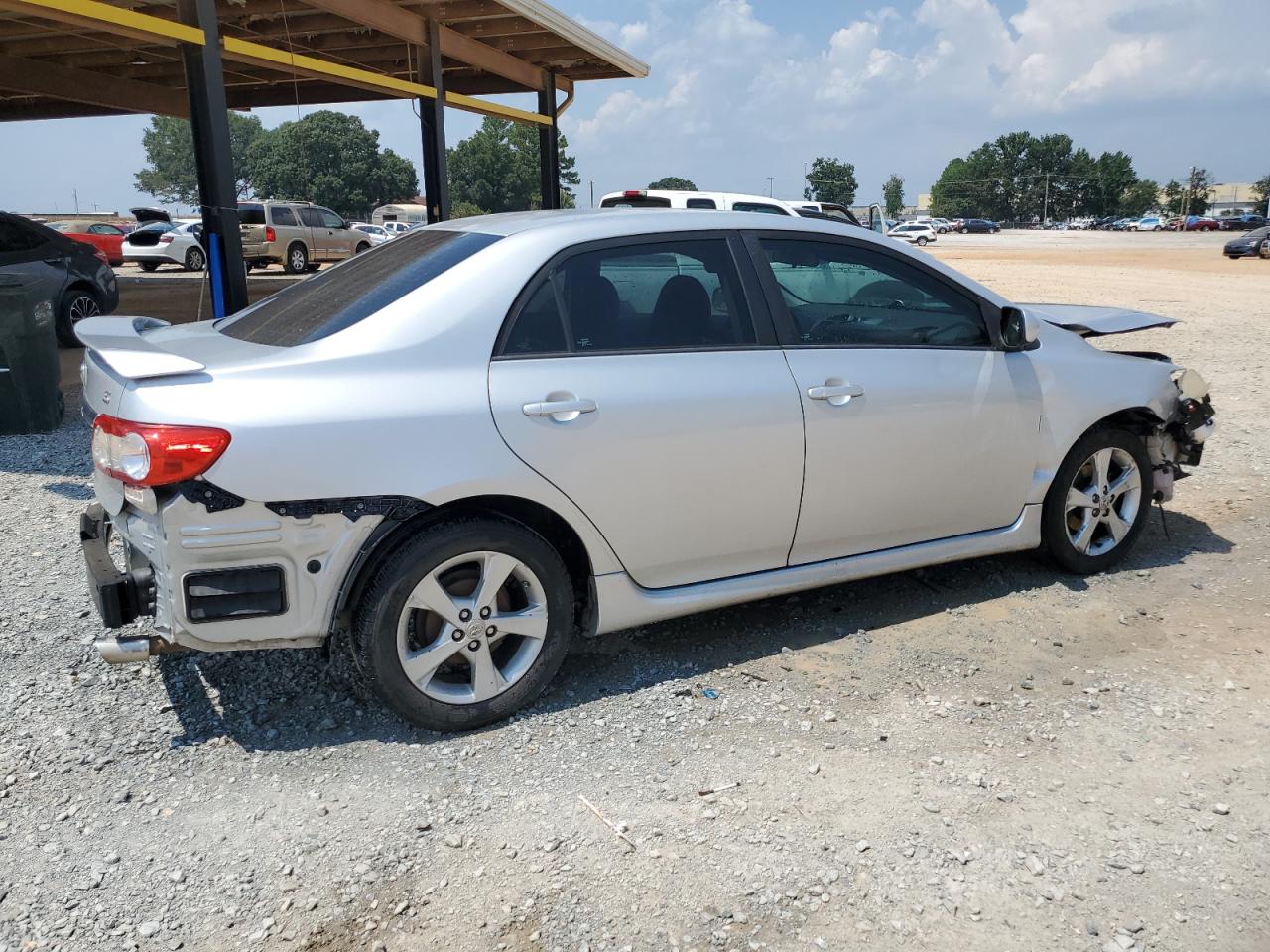 VIN 5YFBU4EE6DP216956 2013 TOYOTA COROLLA no.3