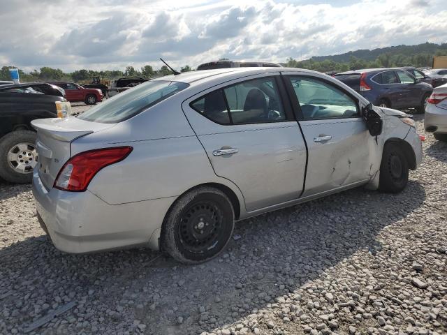  NISSAN VERSA 2017 Silver