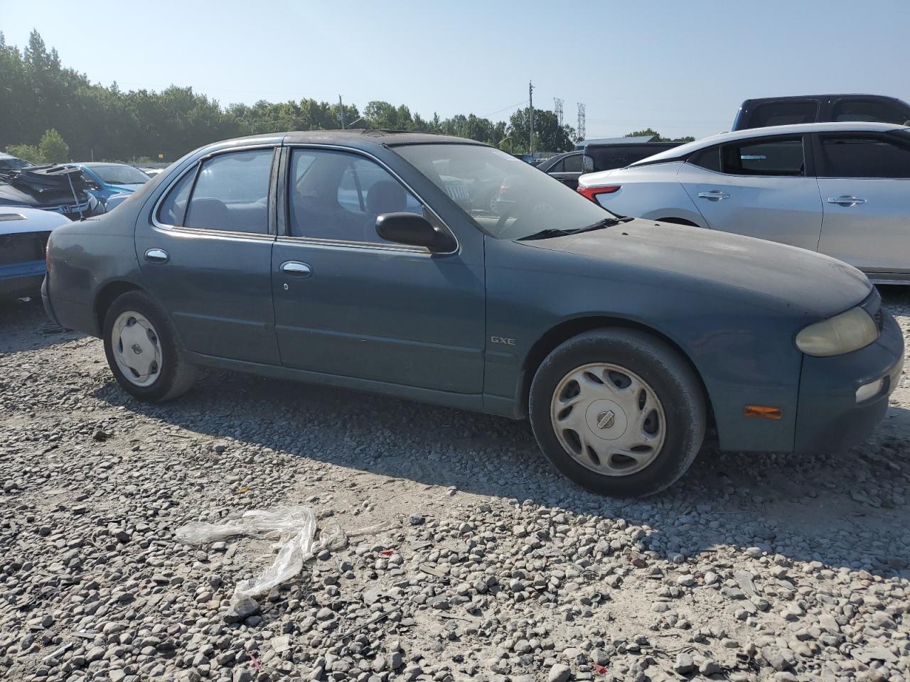 1N4BU31D0RC184339 1994 Nissan Altima Xe