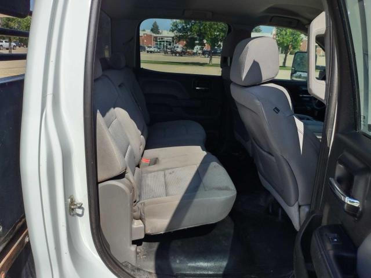 2015 GMC Sierra K2500 Heavy Duty VIN: 1GT12XEG6FF664631 Lot: 69363194