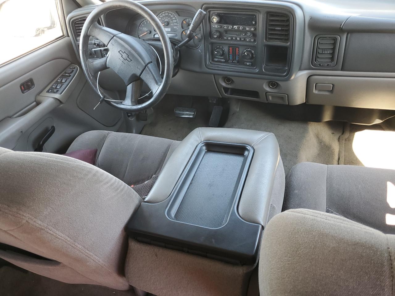 2004 Chevrolet Tahoe C1500 VIN: 1GNEC13V04R199392 Lot: 67752994