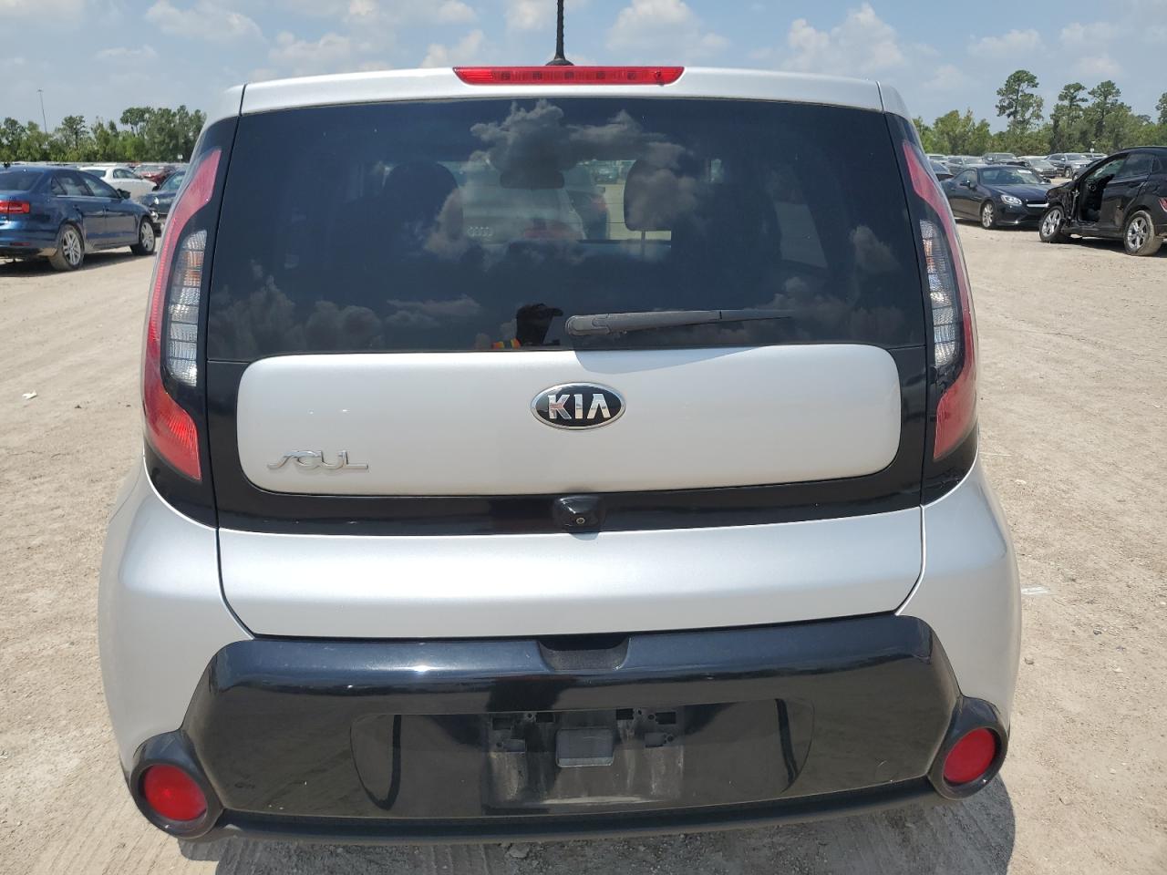 2016 Kia Soul + VIN: KNDJP3A56G7869375 Lot: 65969284