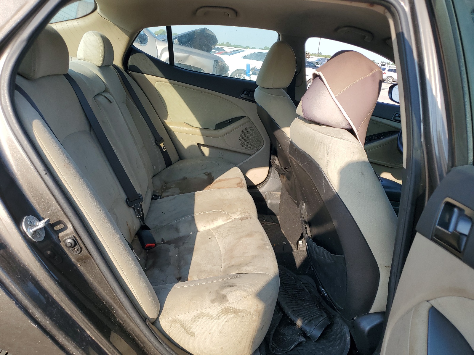 2012 Kia Optima Lx vin: 5XXGM4A72CG019576