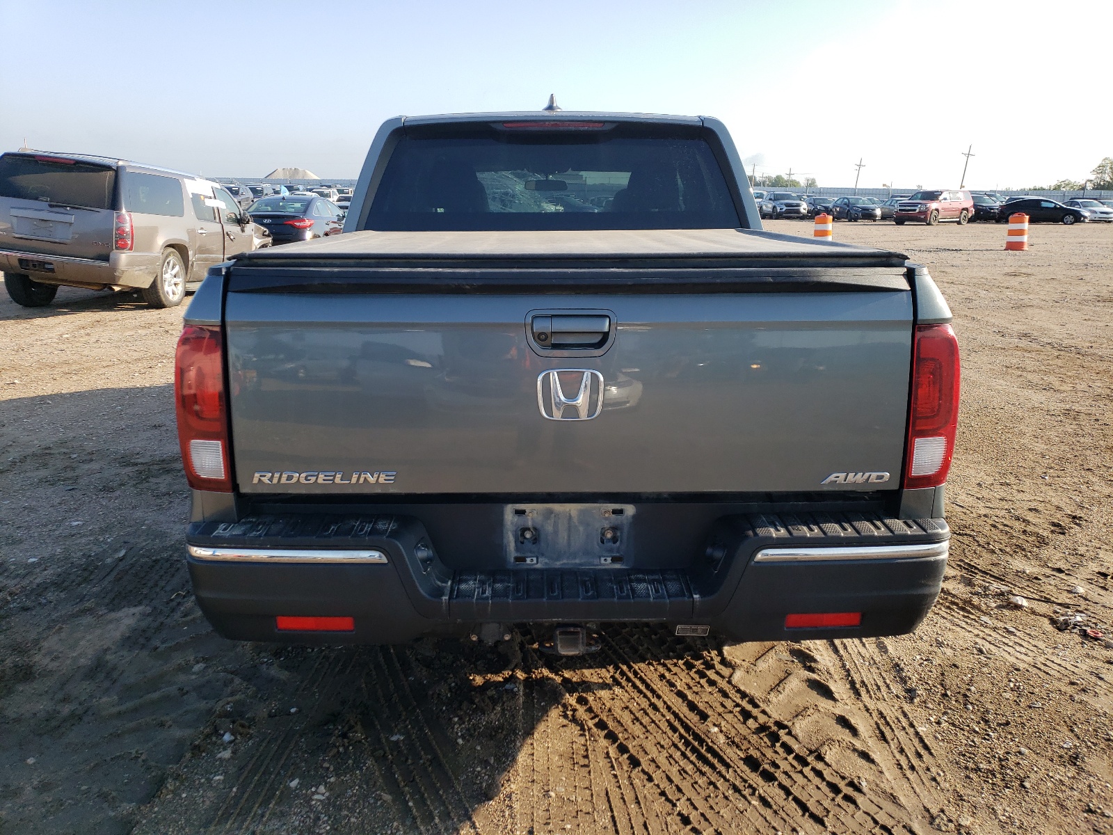 5FPYK3F5XHB015658 2017 Honda Ridgeline Rtl